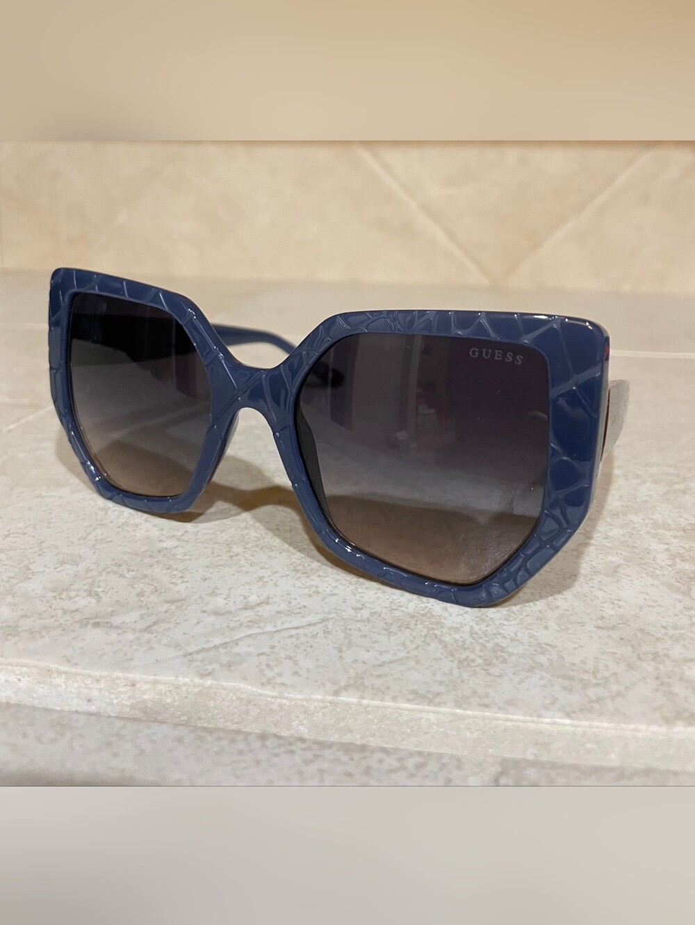 GUESS Women's Blue Oversized Textured Frame Sunglasses